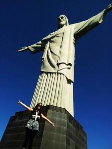 La Pionera Eva Sharisse en el Cristo Redentor del Corcavado, Río de Janeiro. La Pionera Eva Sharisse en el Cristo Redentor del Corcavado, Río de Janeiro.