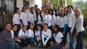 Estudiantes del Colegio de Ciencias conocieron varias técnicas moleculares usadas para identificar semillas agrícolas por el proyecto educativo de Aid-To-Education de la compañía DOW AgroSciences.