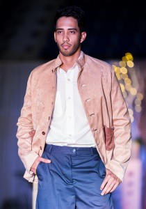 La alta costura y los diseños creativos brilló en la Pontificia Universidad Católica de Puerto Rico durante el Fashion Show "Elegance Renouvelée".