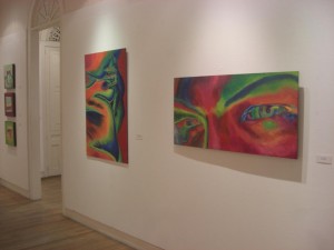 La exhibición es descrita por el Prof. Antonio Hernández, adscrito al Colegio de Artes y Humanidades, como “un pequeño muestrario del resultado conseguido por cada estudiante. 