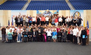 La actividad de apertura contó con la presencia de alrededor de 200 personas provenientes de todas las diócesis de la Isla y quienes en su mayoría formaron parte de los cuatro Encuentros y de la Asamblea Nacional de Pastoral celebrados desde el 2011 al 2015 en Casa Manresa en Aibonito. Al evento asistieron, además, padre obispo Rubén González, obispo de Ponce y gran canciller de la PUCPR y Mons. Álvaro Corrada del Río, obispo de Mayagüez y presidente de la Junta de Síndicos.